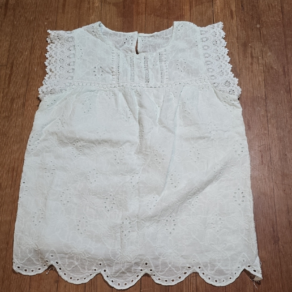 White Lace Sleeveless Blouse